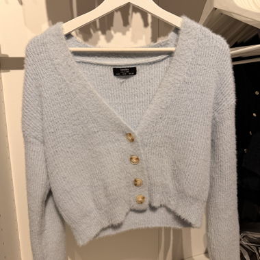 Cardigan morbido Bershka azzurro chiaro