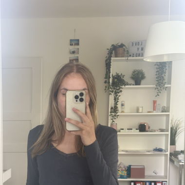Blaues top