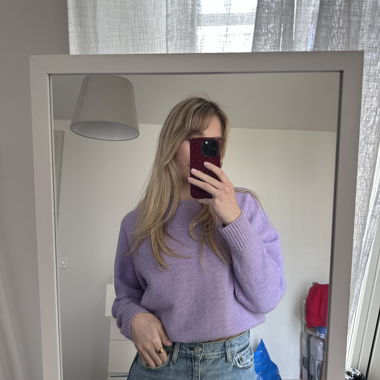 Lilac Uniqlo Knit Sweater