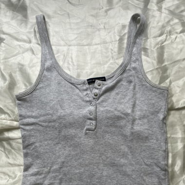Light grey top