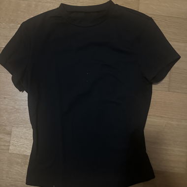 Schwarzes T-Shirt