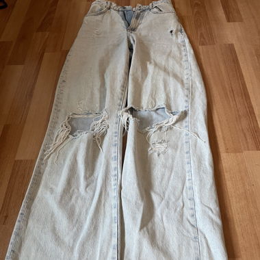 Wide light blue jeans 164