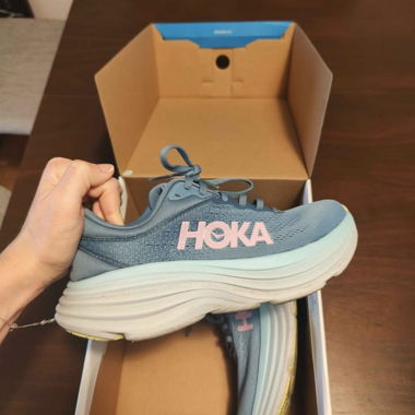 Hoka W Bondi 8