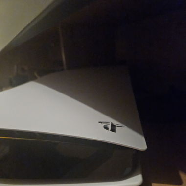 Playstation 5 mit 2 Controllers 