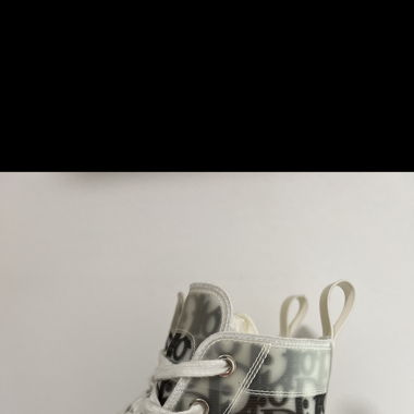 Dior B23