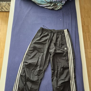 Track pants 