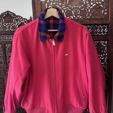 Knallpinke, komplett wendbare Bomberjacke