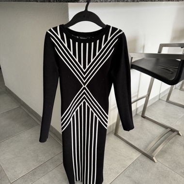 Black Dress from the brand KAREN MILLEN
