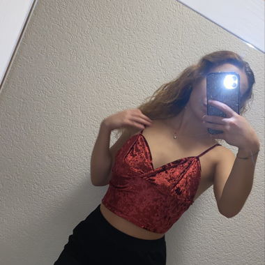 Top en velours jamais porté