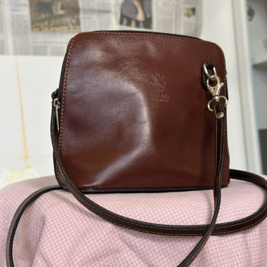 copper-brown vintage leather bag