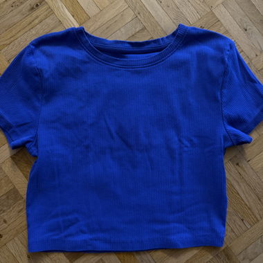 Crop-top côtelé bleu
