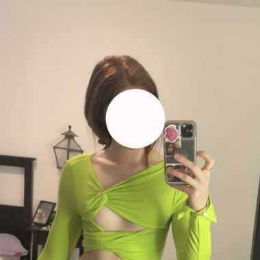 Trendy Green Longsleeve Crop Top, like new!