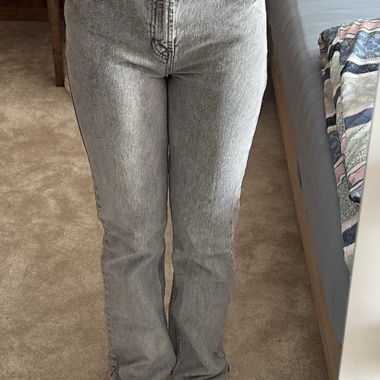 Light Grey High-Waist Jeans