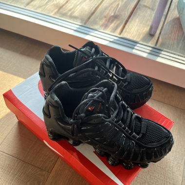 schwarze nike shox