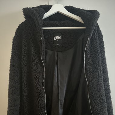 Flauschige Jacke 