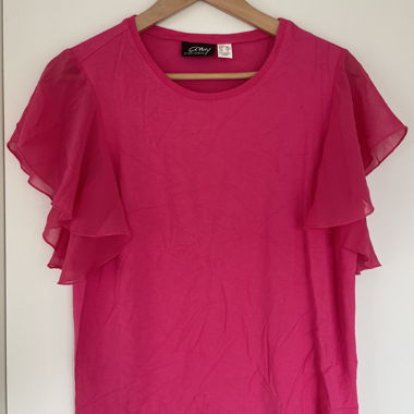 T-shirt manches volants fuchsia