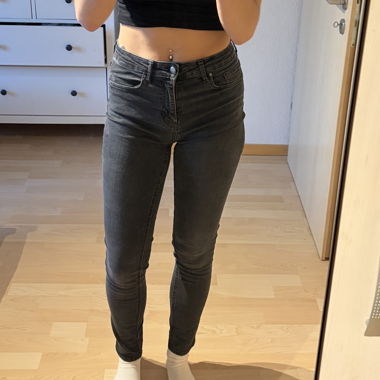 Black Skinny Jeans