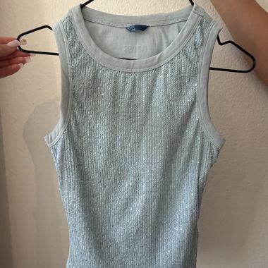 Top Guess con paillettes