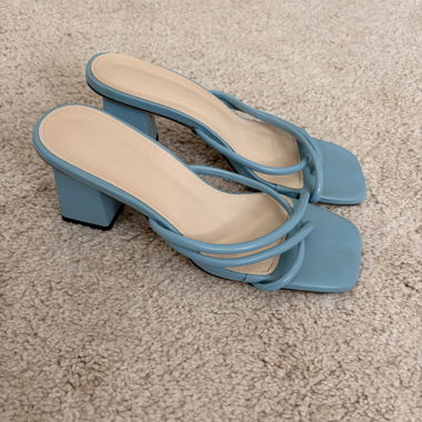 Sandali blu con tacco a blocco