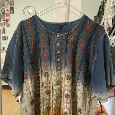Vintage Boho/Hippie T-Shirt, mit Stickerei