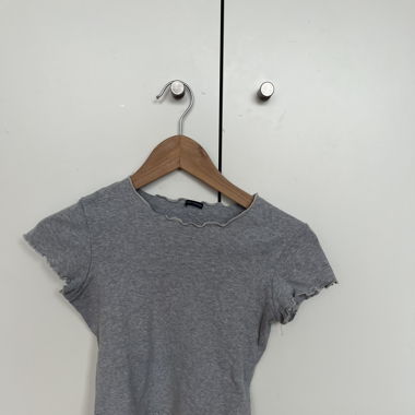 Cropped tee Brandy Melville