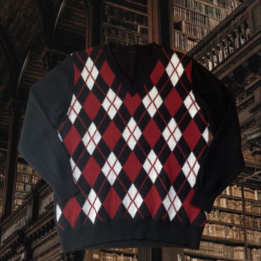 Maglione aesthetic dark academia 