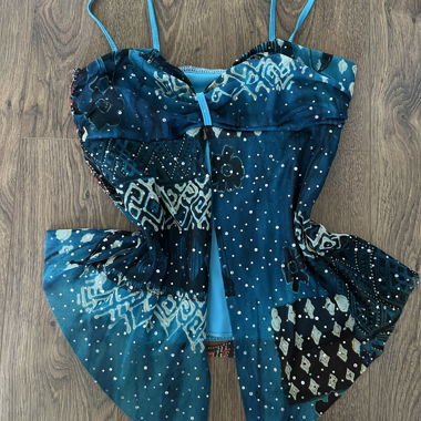vintage blue glitter top 