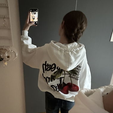 Bershka Hoodie🍒
