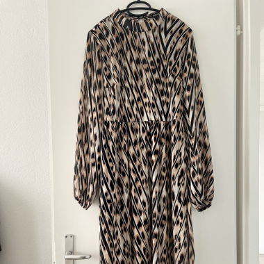 Midikleid leoprint