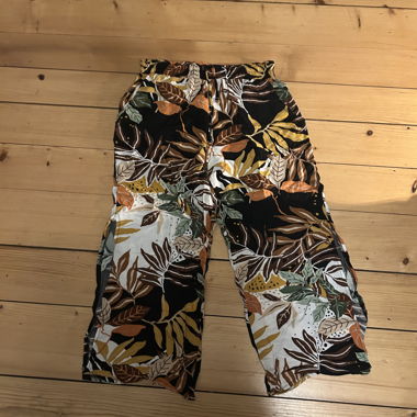 Light trousers