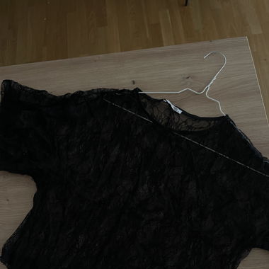 Schwarzes Spitzen-Croptop