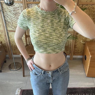 Green crop-top