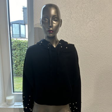 Pull noir