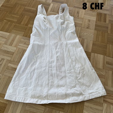 White sleeveless dress
