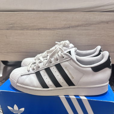 Adidas Superstar