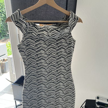 Robe courte Mango