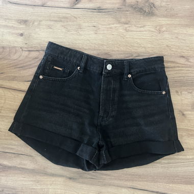 Schwarze Jeansshorts von Stradivarius, 100% Baumwolle
