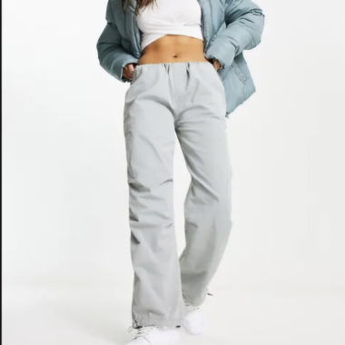 Pantalon Stradivarius oversize en popeline parachute