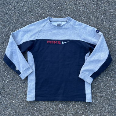 Nike Vintage Sweater
