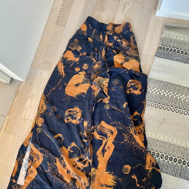 H&M patterned shorts