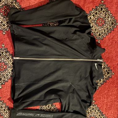 Nike Shrug