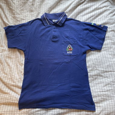 blaues polo