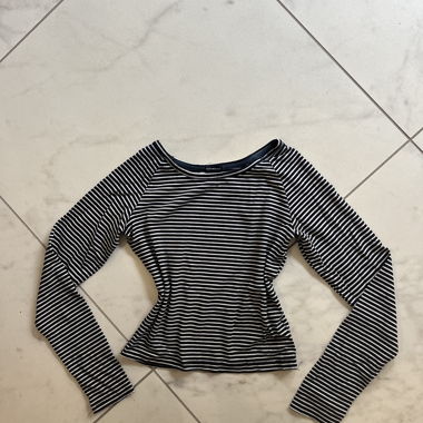 Maglia a righe maniche lunghe