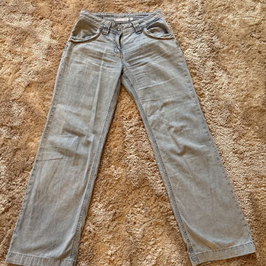 Subdued Jeans/Hose