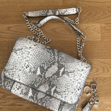 Tasche von Guess