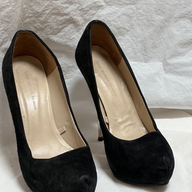Black stiletto heels