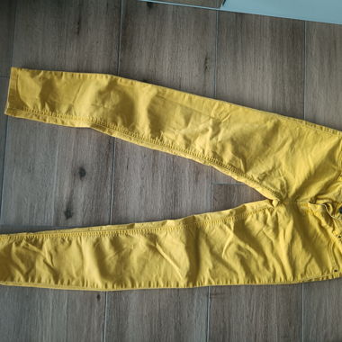 Pantaloni 