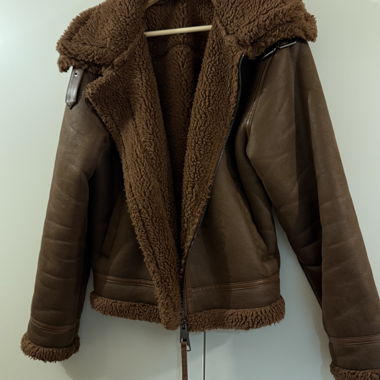 Giubbotto aviatore marrone con imbottitura sherpa