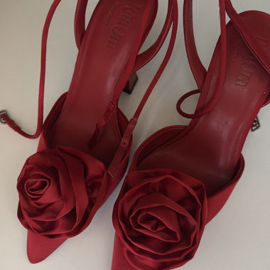 Red high heels with roses