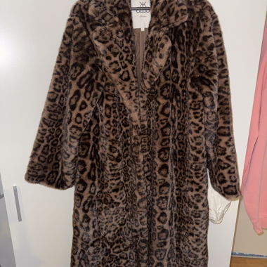 Cappotto in ecopelliccia leopardata Karen by Simonsen